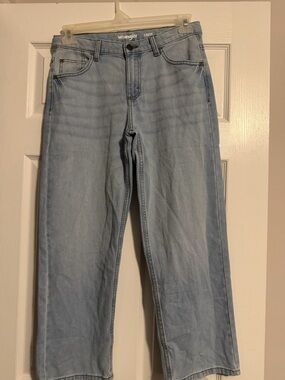Wrangler Women’s Pale Blue Straight Jeans